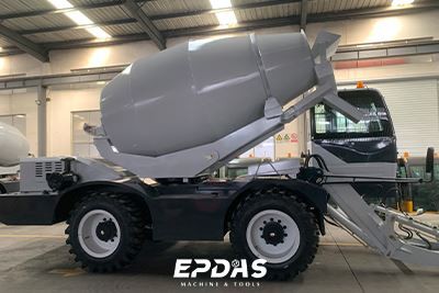 Self-loading Concrete Mixer For Building Foundation