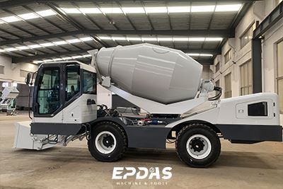 Self-loading Concrete Mixer in Chile